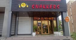 Quick Bites Near Me – Makhu | Snakkers Outlet